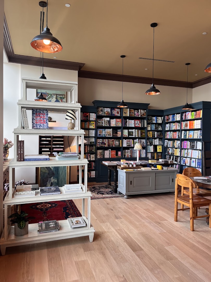 Bell Bird Books: inviting and professional shop interior