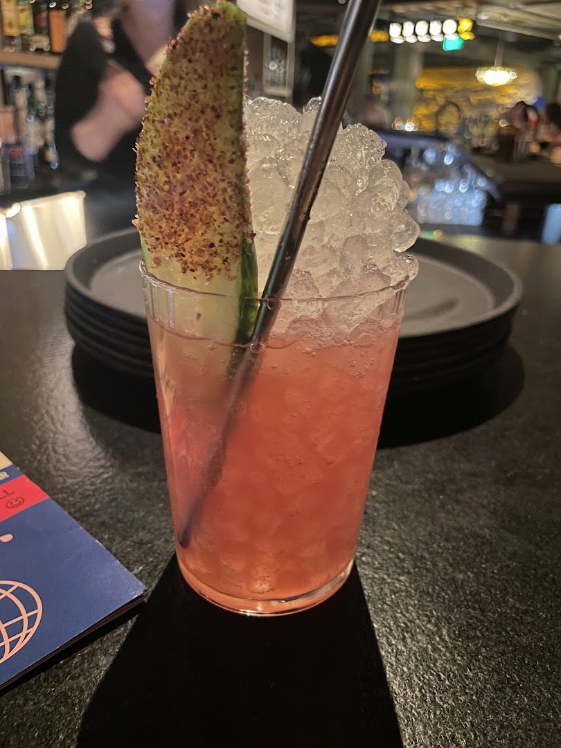 Close Company: appetizing photo of a cocktail