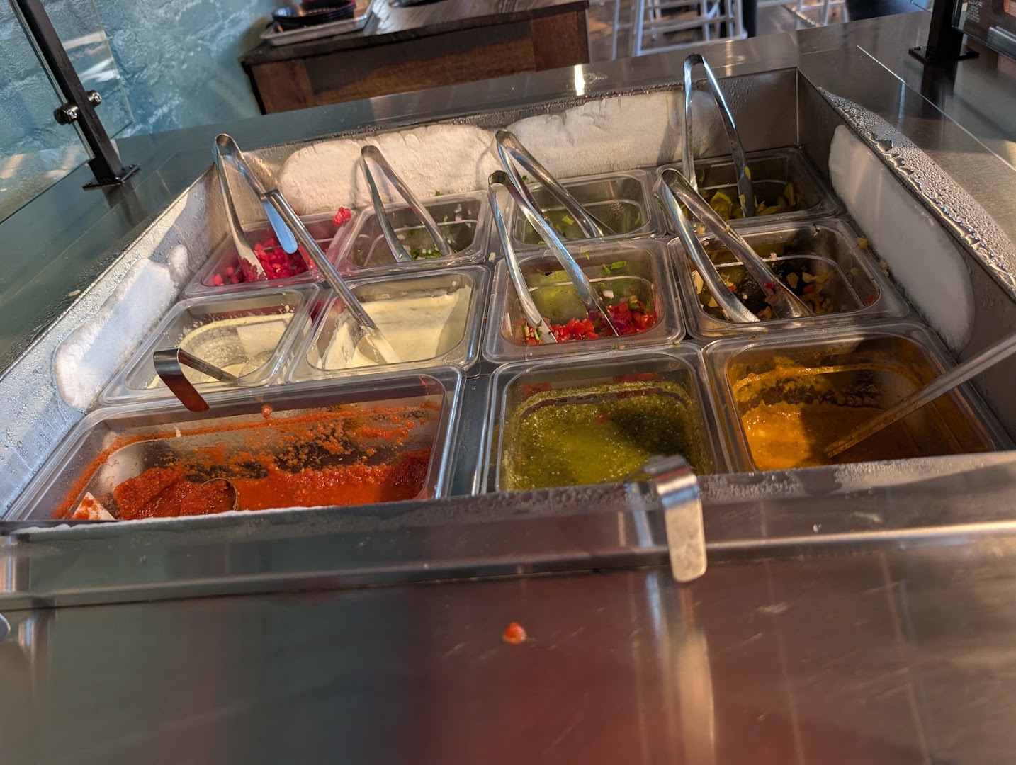 Edley's Tacos: clear photo of food station