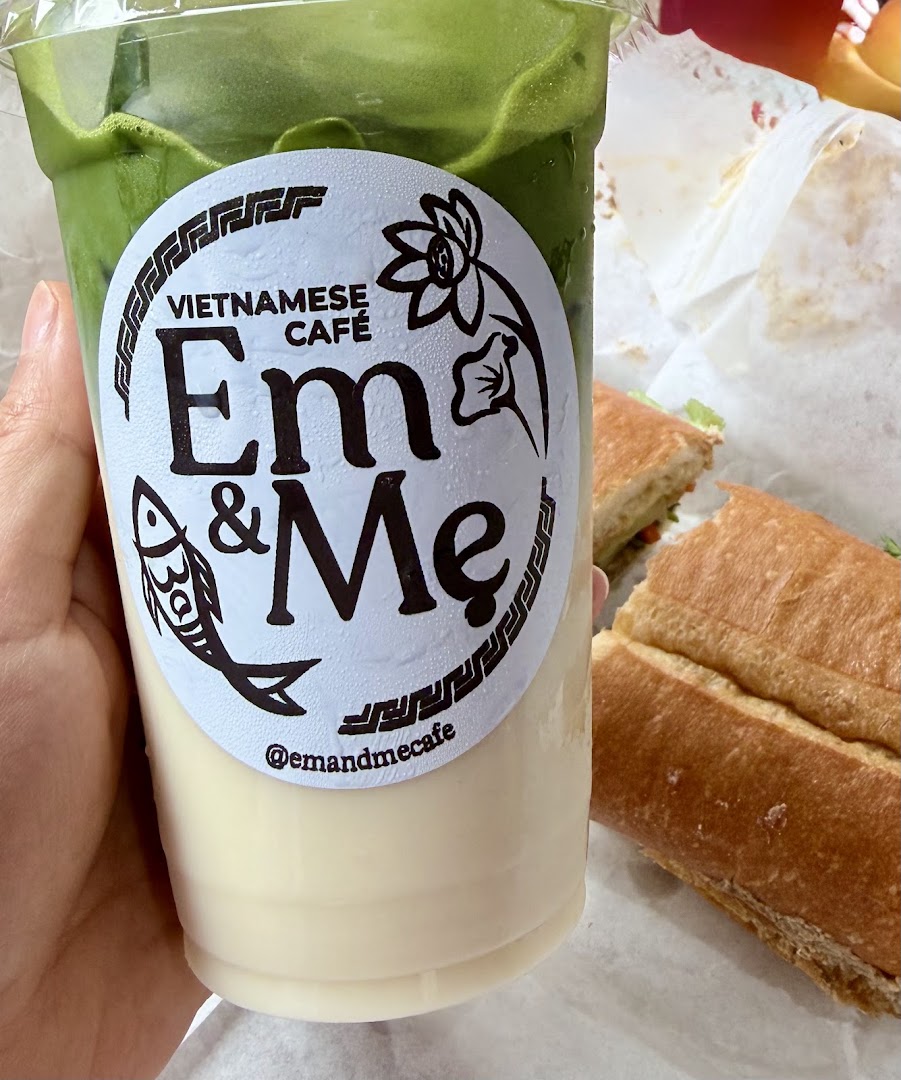 Em & Me Cafe: clear photo of branded drink
