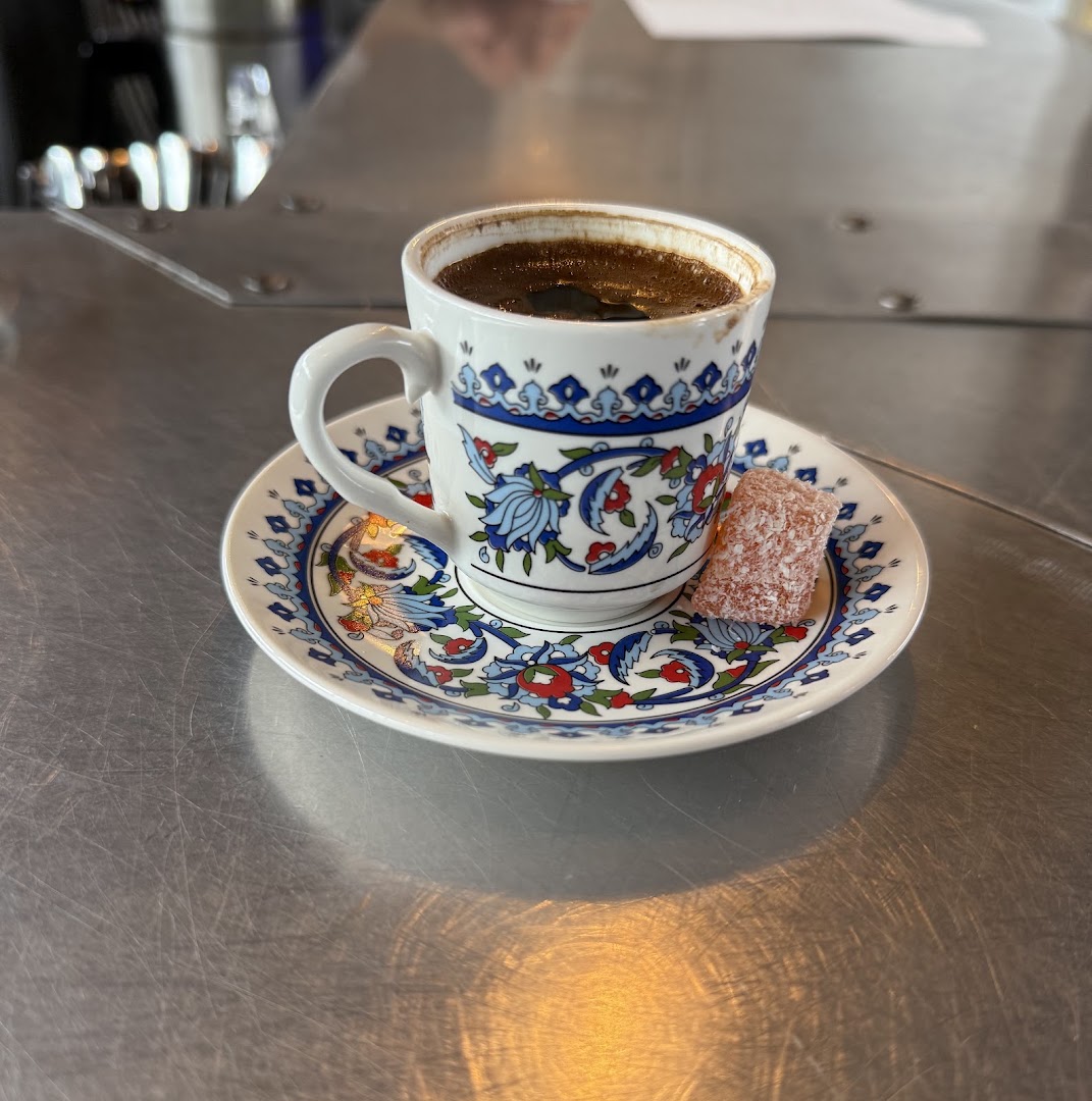 Kardes: appealing photo of Turkish coffee