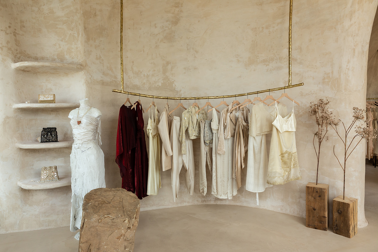 Leo Vas: professional shop interior display photo