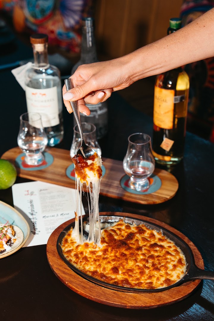 Lona: appetizing food photography