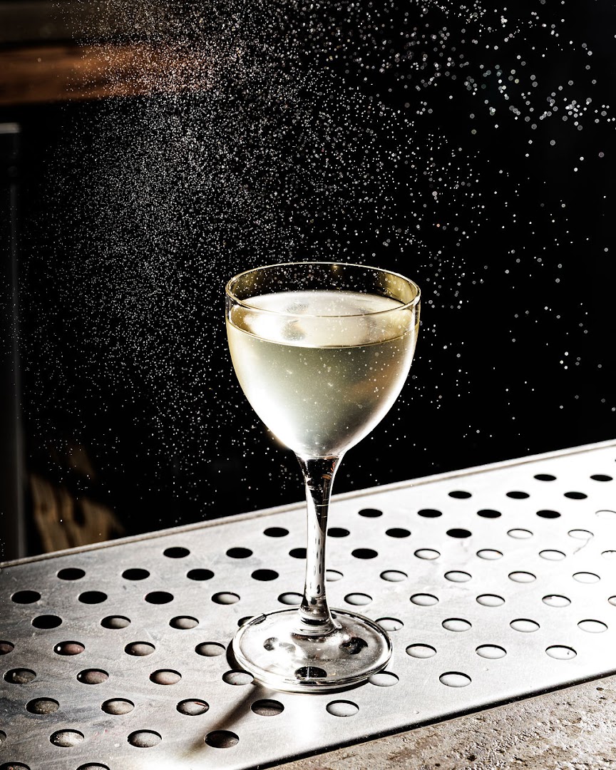 Love's Alibi: professional high-quality cocktail photography