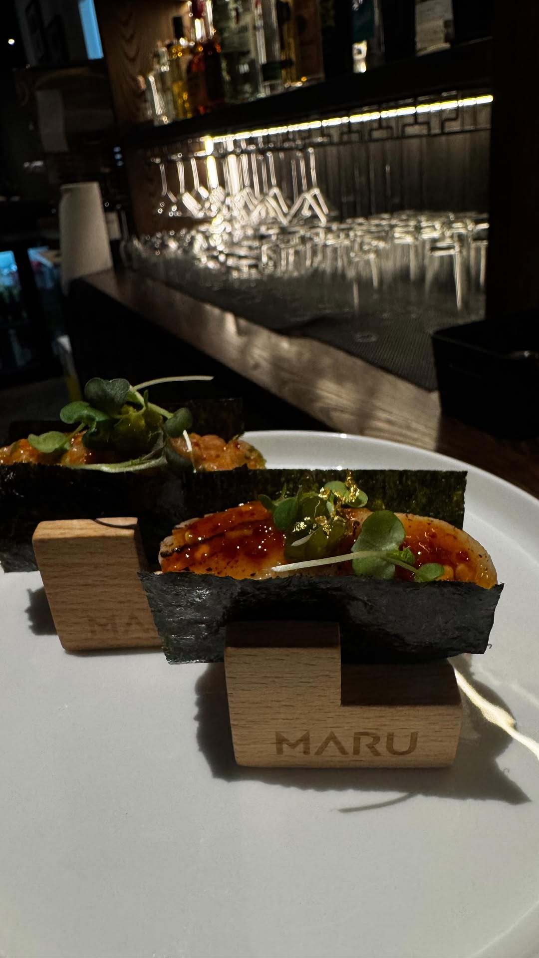 Maru: appetizing food photography, professional presentation