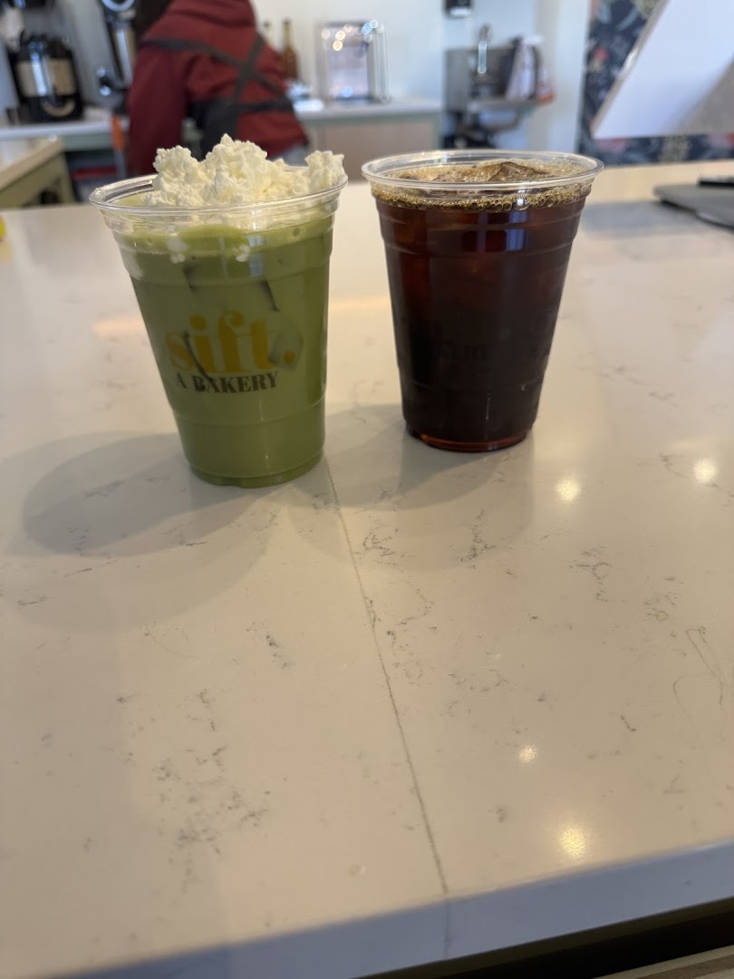 Sift: clear photo of venue drinks