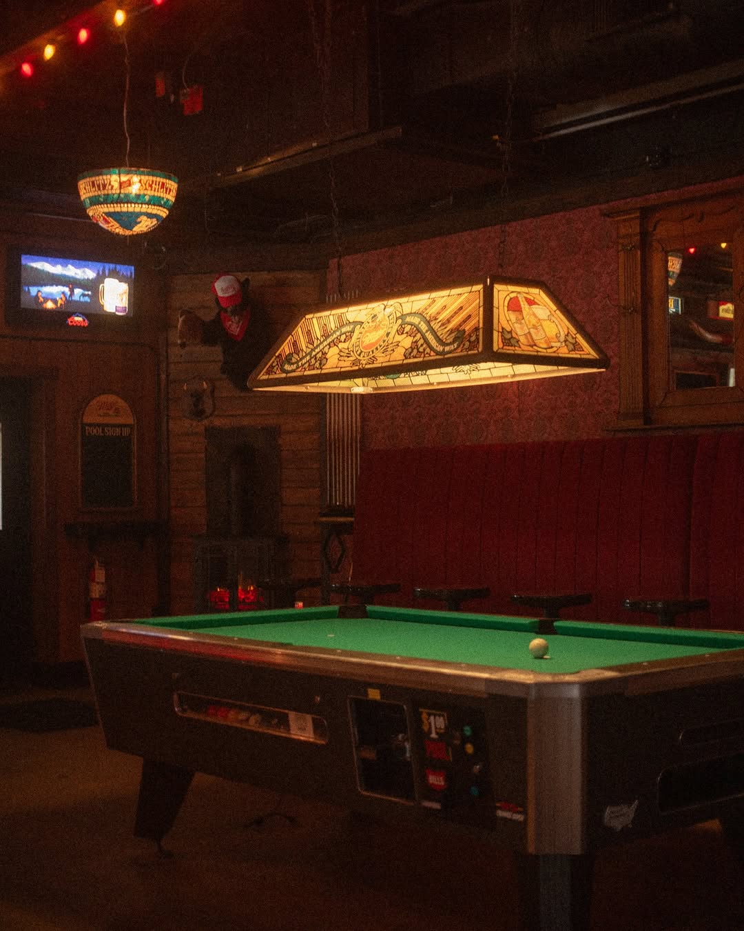Skinny Dennis: bar's authentic atmosphere