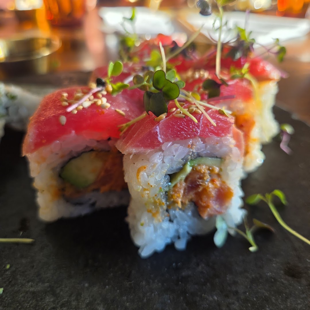 Sushi Row: appetizing, high-quality food photography