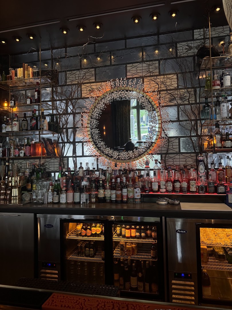 The Hitchcock: attractive, high-quality bar interior shot