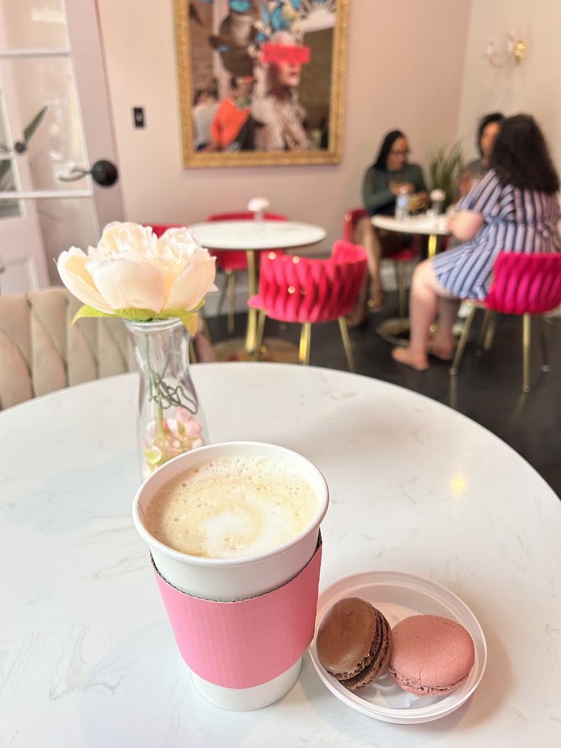 Antoinette's: inviting atmosphere and quality composition