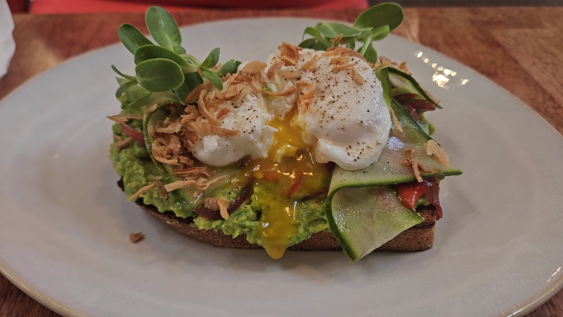 Applied Arts Coffee: appetizing, high-quality food photography