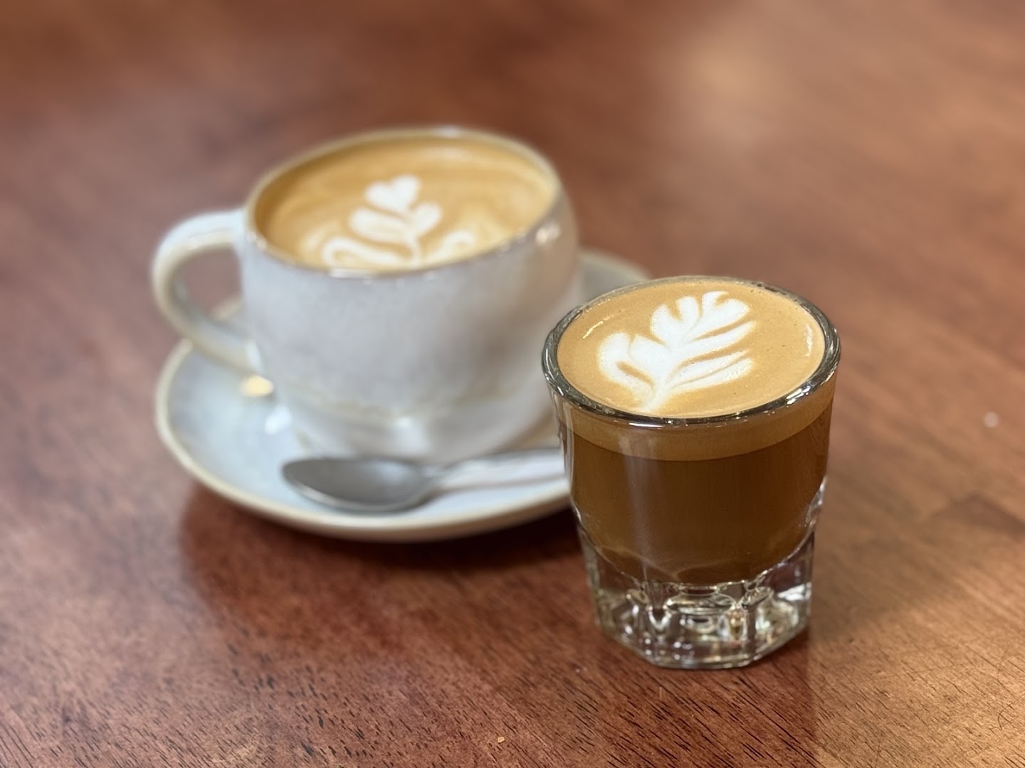 Applied Arts Coffee: high quality coffee latte art