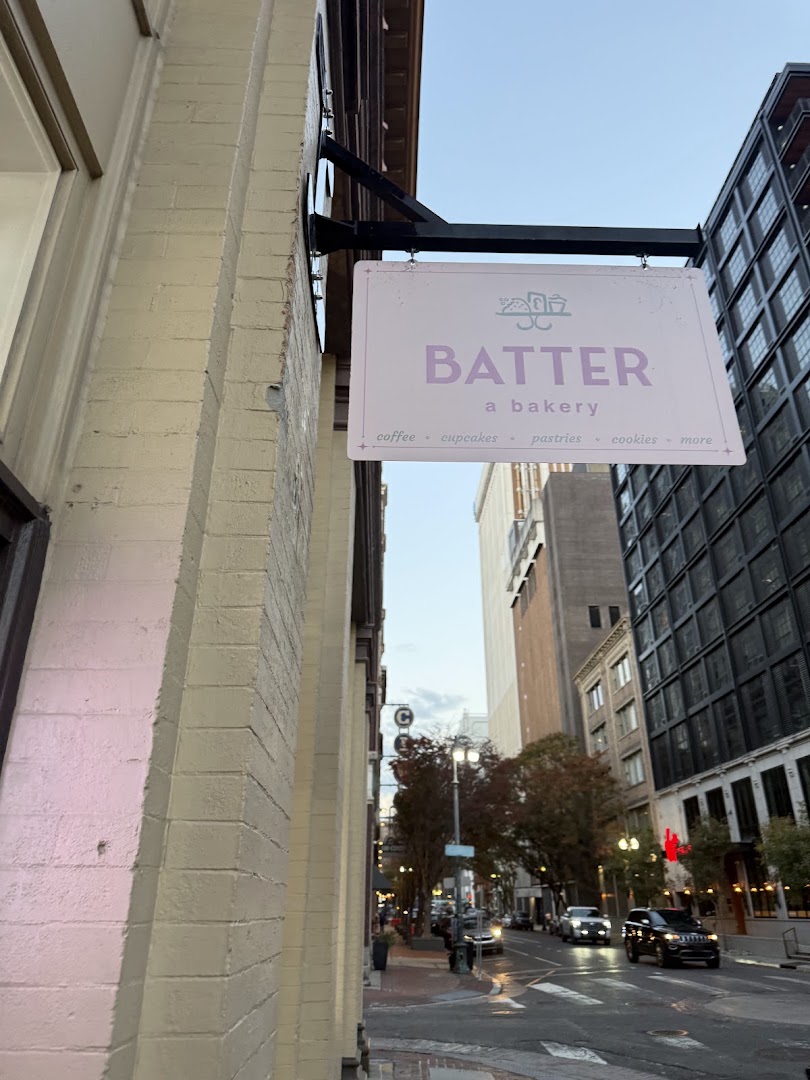 Batter Bakery: clear photo of shop signage