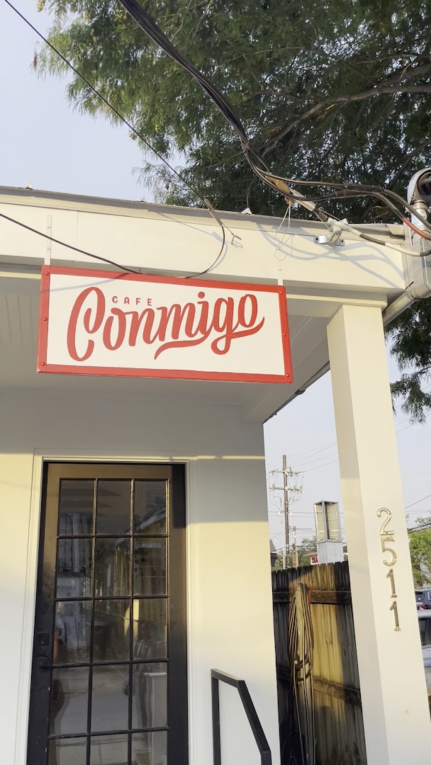 Café Conmigo: clear photo of venue exterior