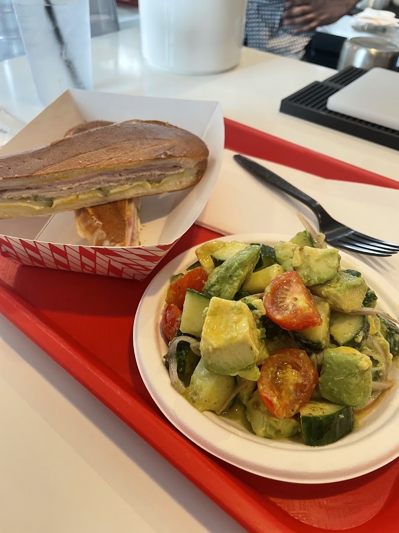 Café Conmigo: appetizing photo of food served