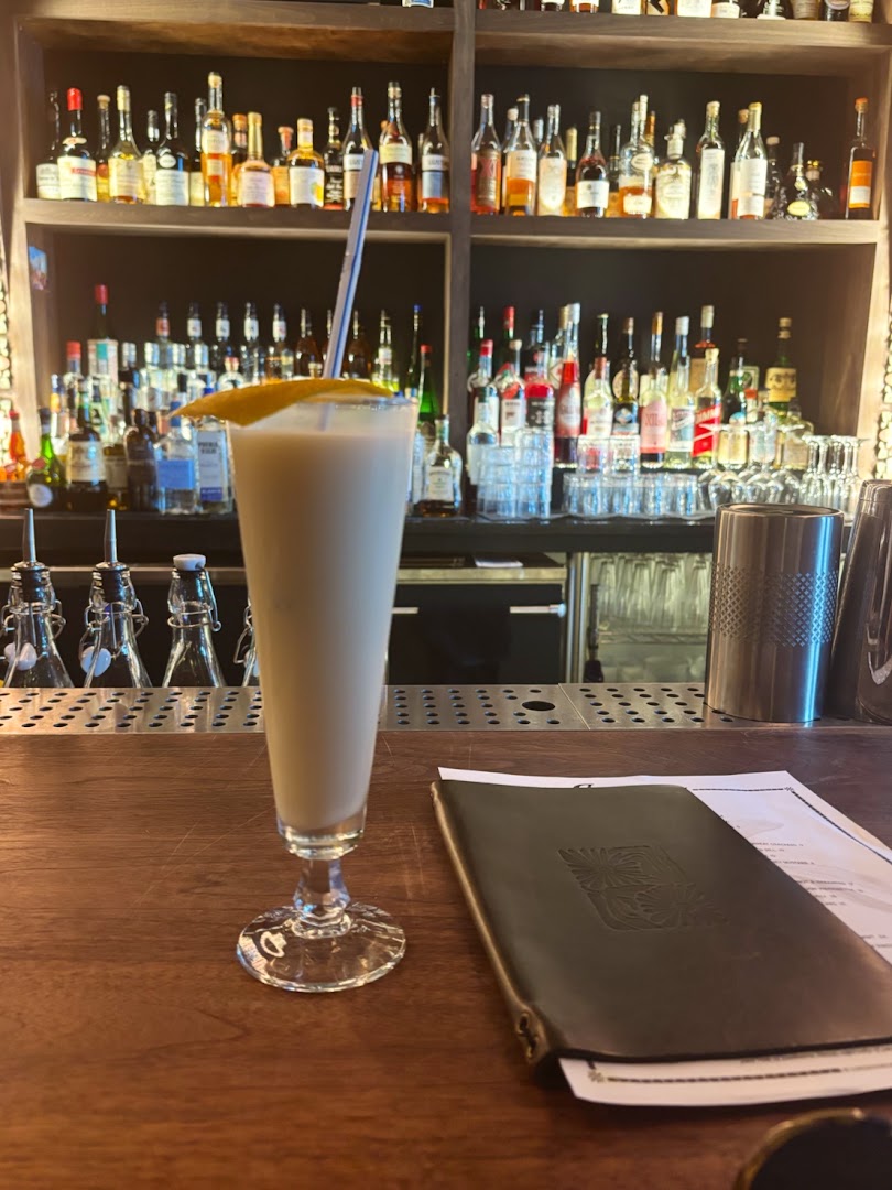 Junebug: appealing cocktail and bar atmosphere