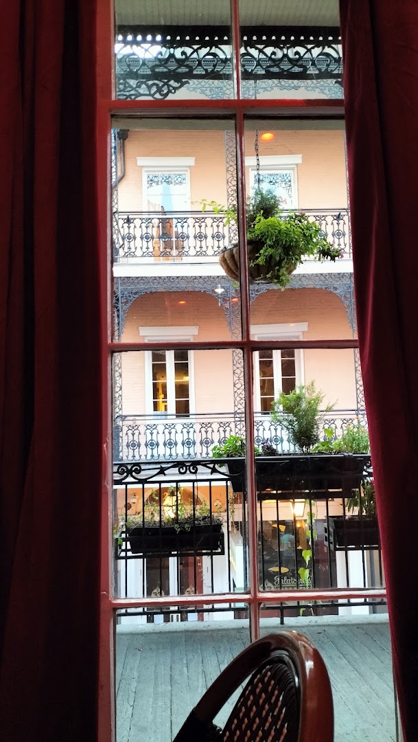 Mayfield's 208: atmospheric view of venue exterior