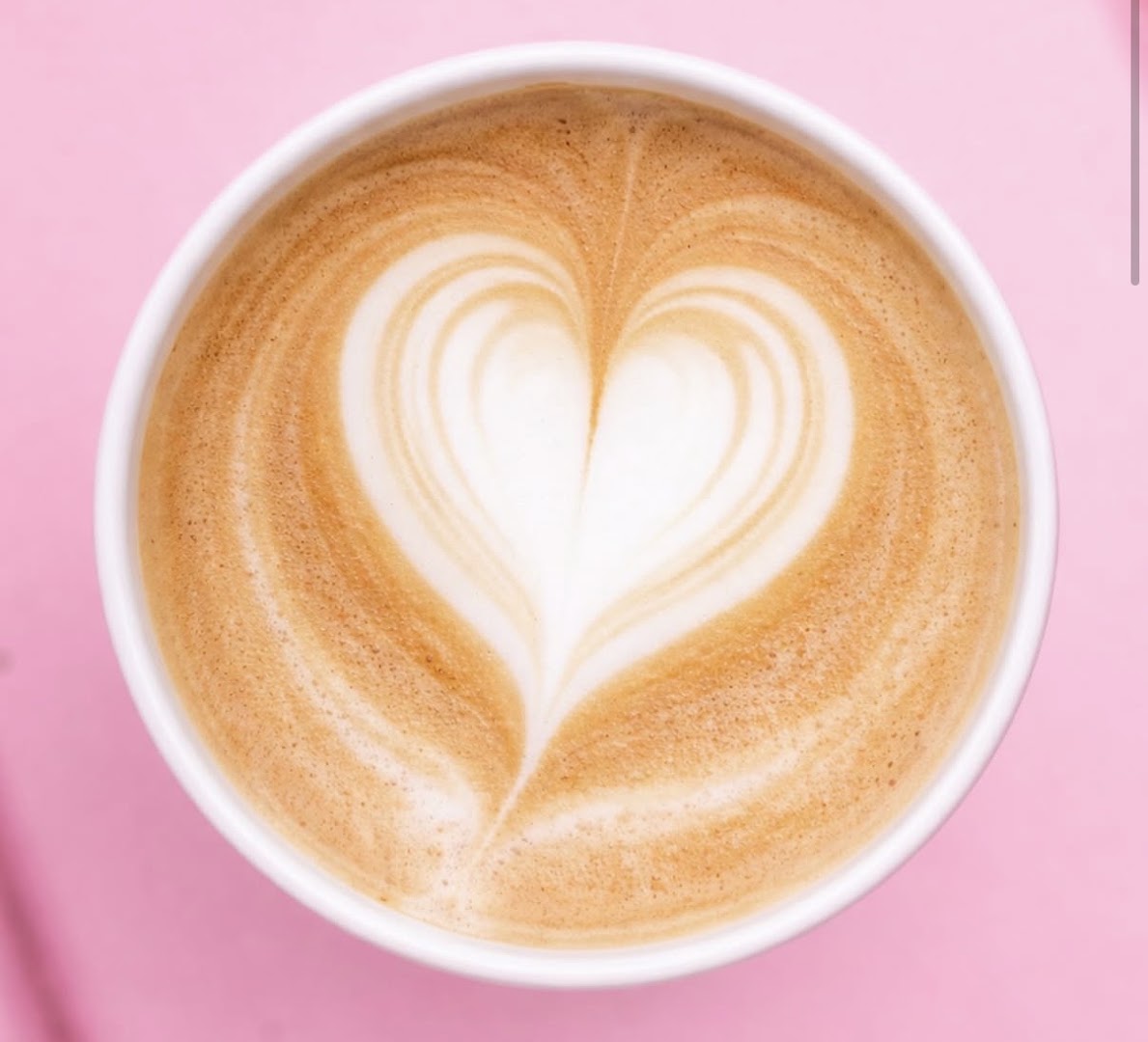 Only Coffee: high quality latte art photo