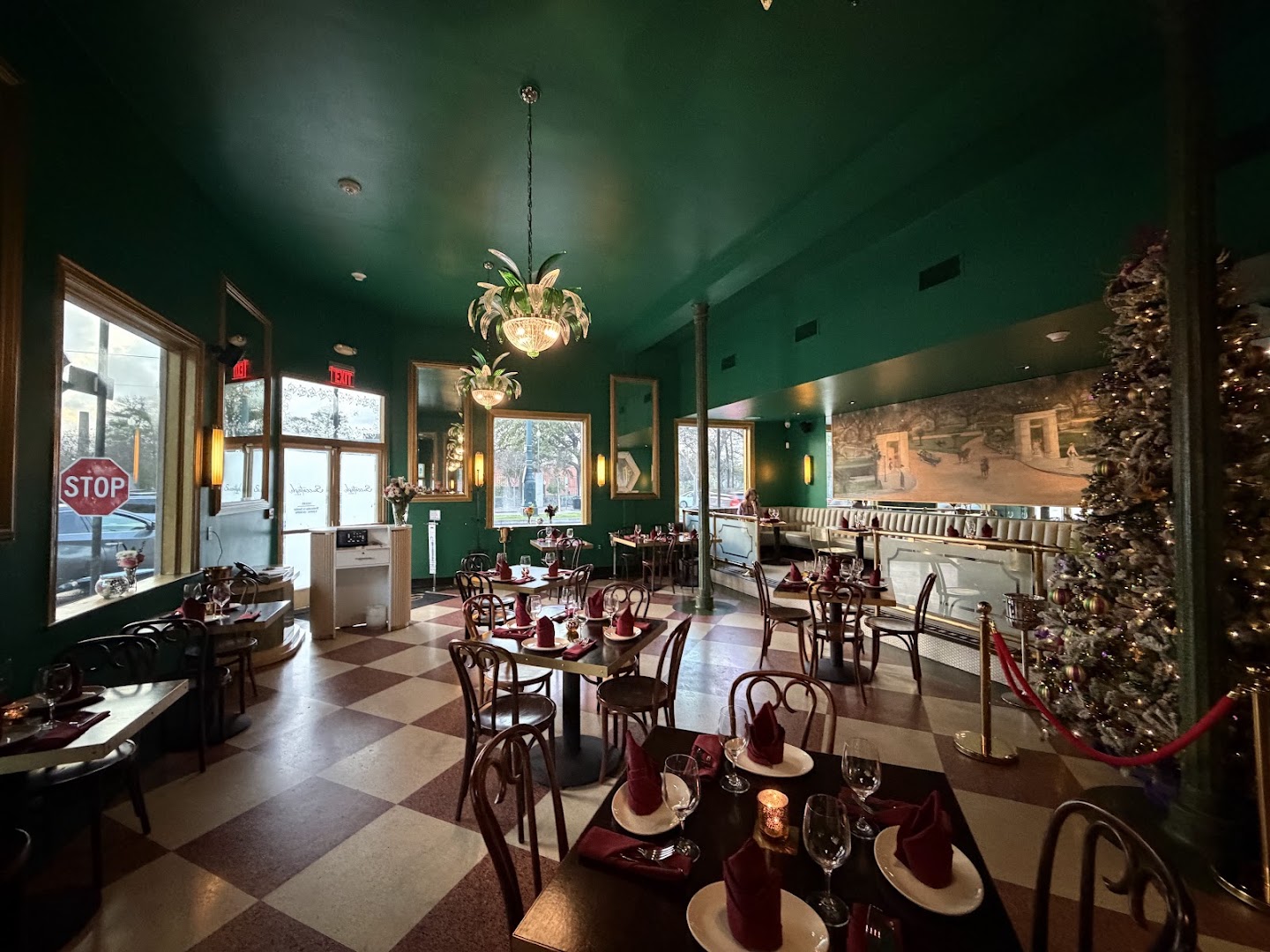 Succotash: inviting, high-quality interior atmosphere shot