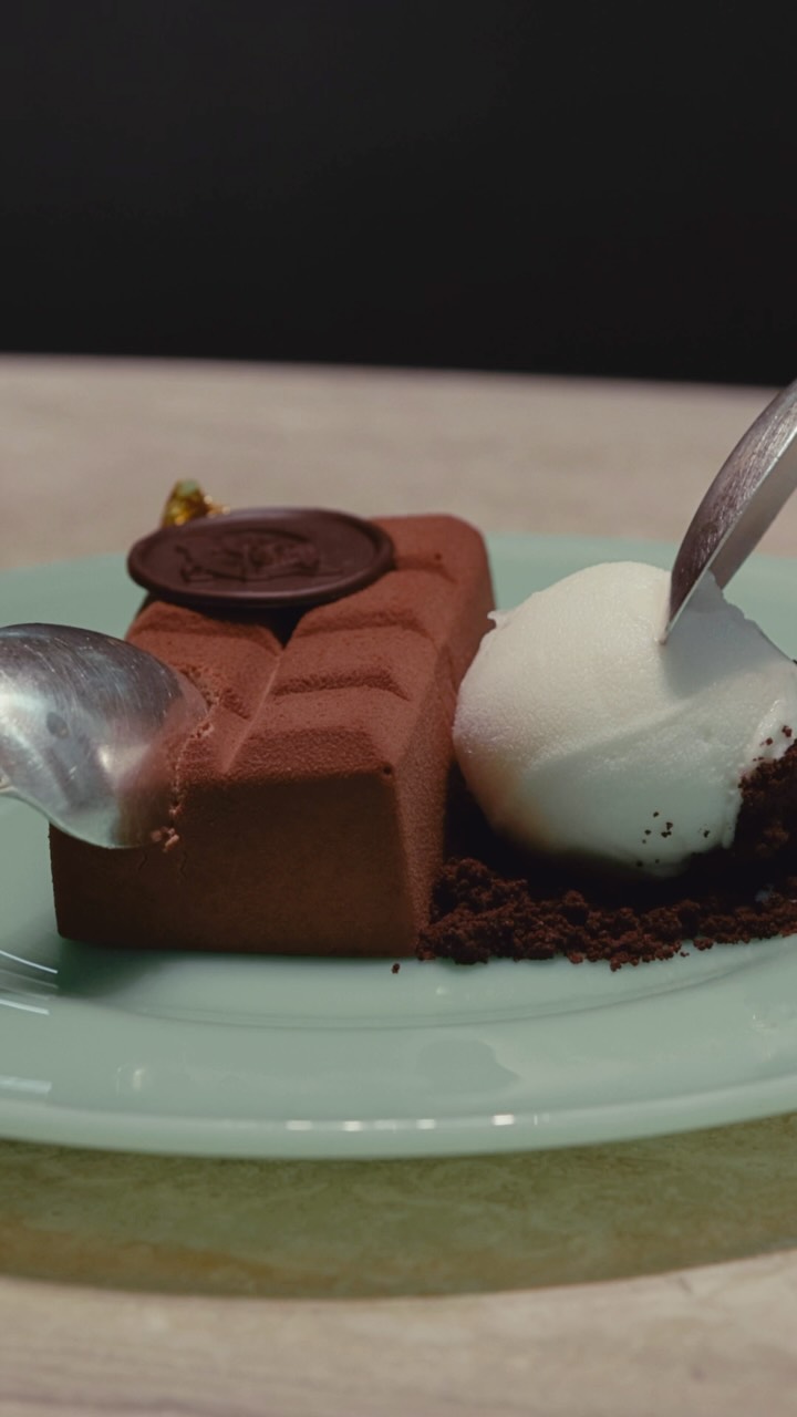 Bar Chimera: appetizing, high-quality food photography