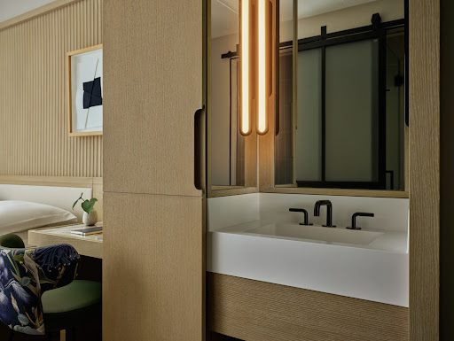 Kimpton Era Midtown New York: professional, high-quality hotel room photo