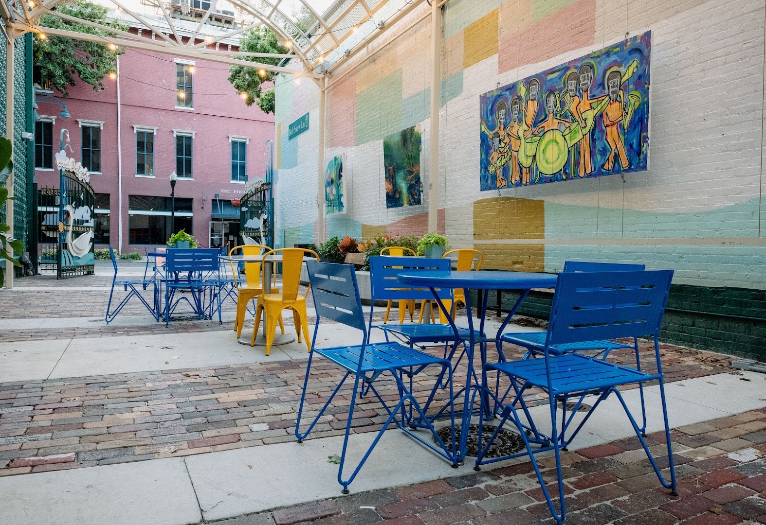CityArts Café: inviting and well-lit outdoor seating