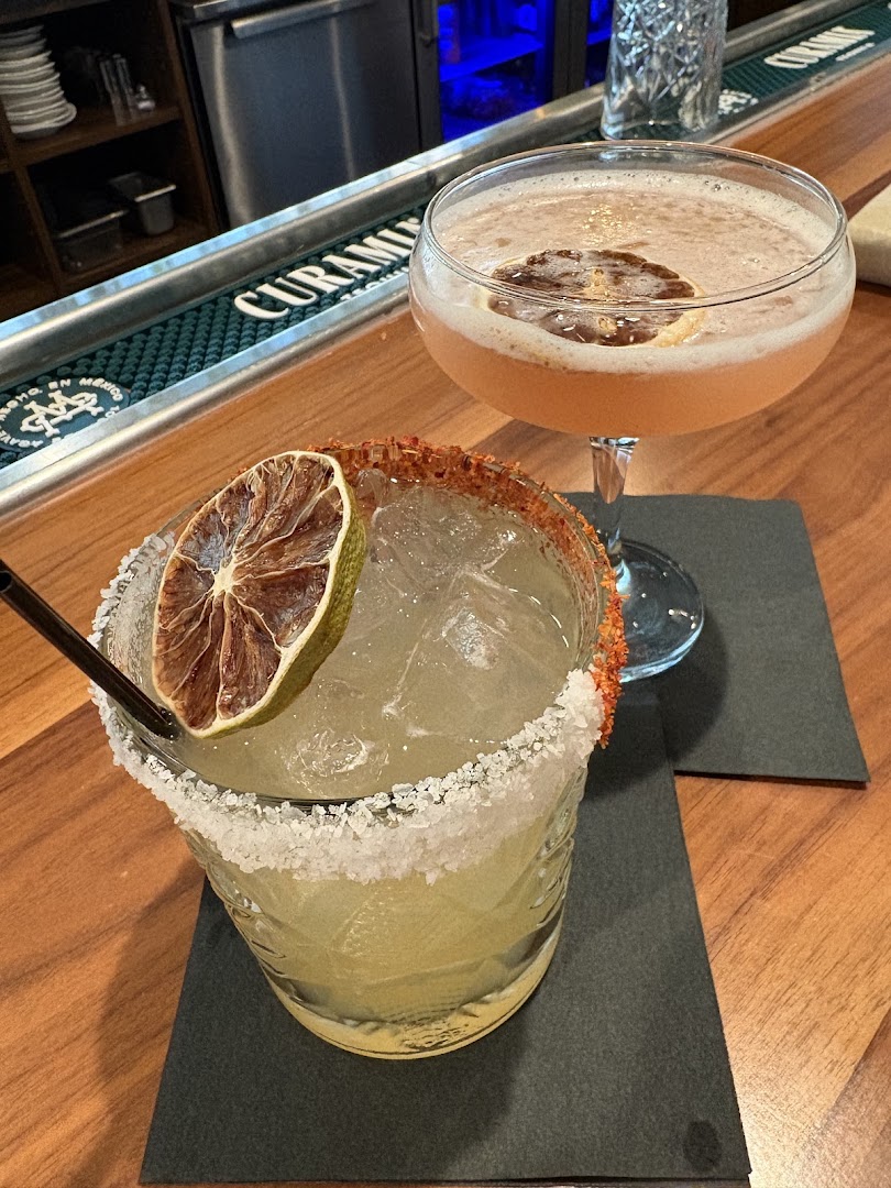 Delaney's Tavern: appealing photo of restaurant drinks