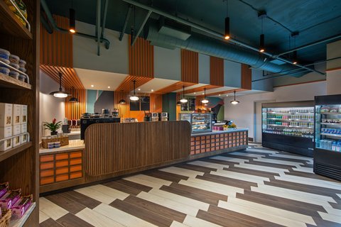 Hotel Landy: professional photo of hotel cafe