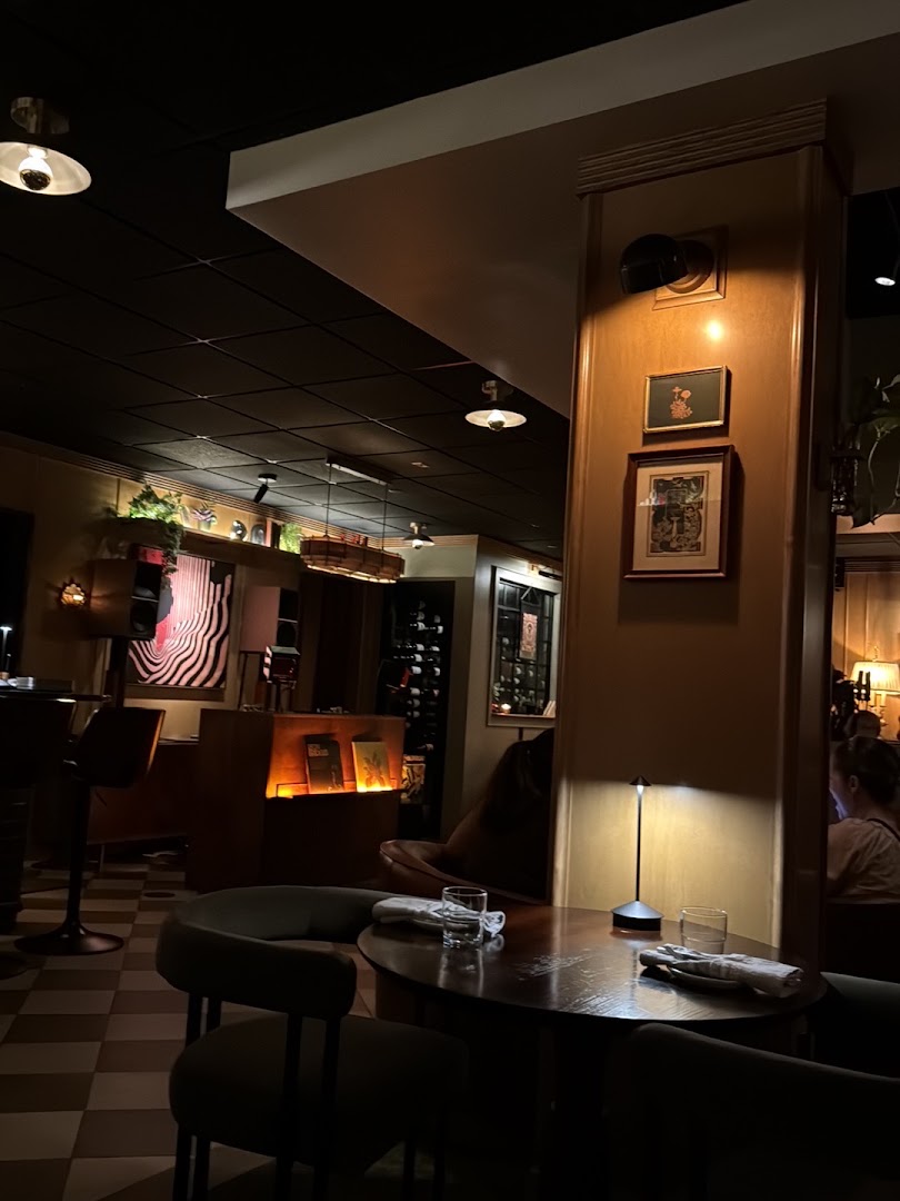 Sparrow: inviting atmosphere and professional quality