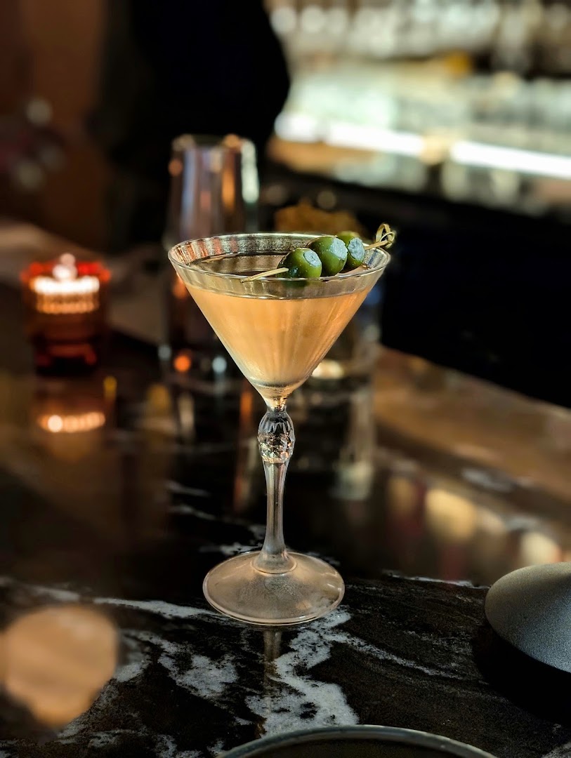 Sparrow: high quality, professional cocktail photo