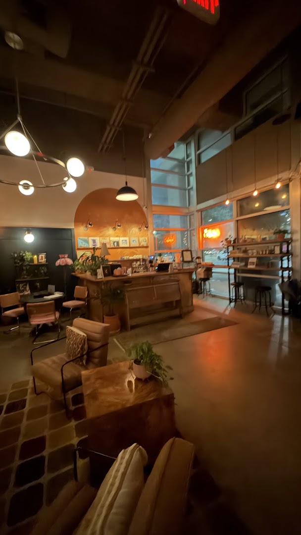The Monroe: inviting atmosphere and clear interior