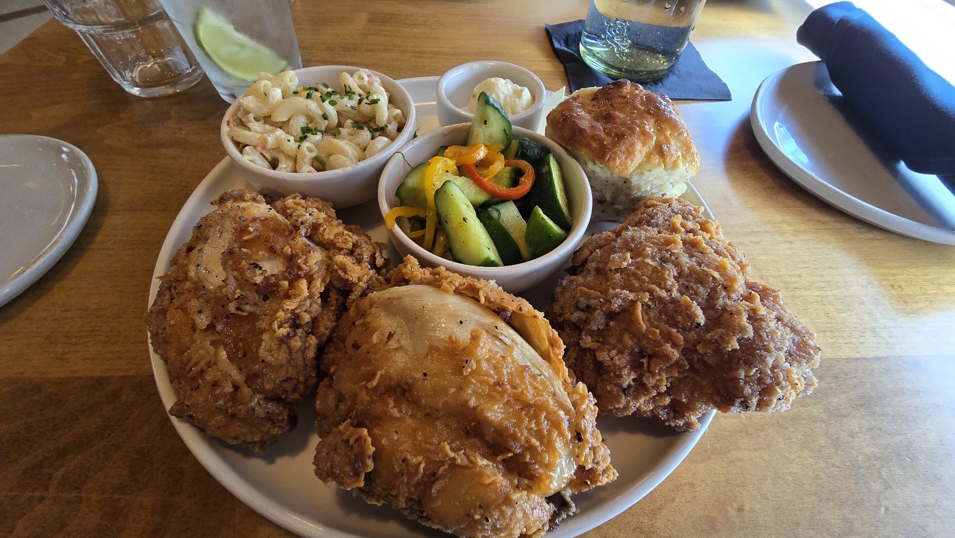 The Monroe: appetizing, high-quality food photography