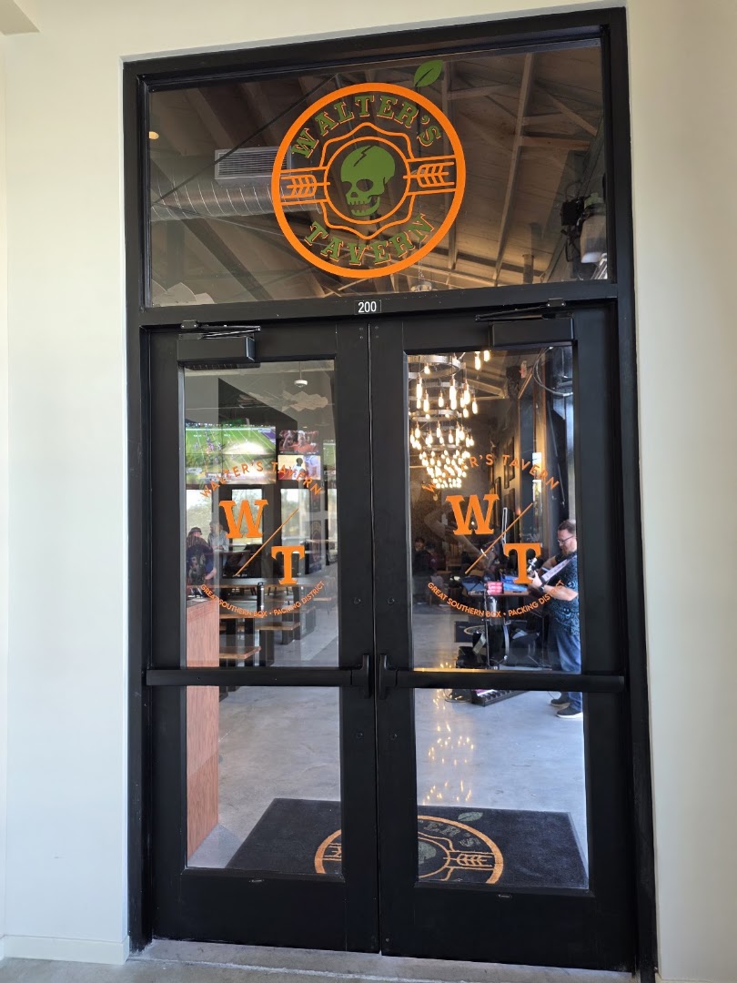 Walter's Tavern: clear exterior shot of entrance