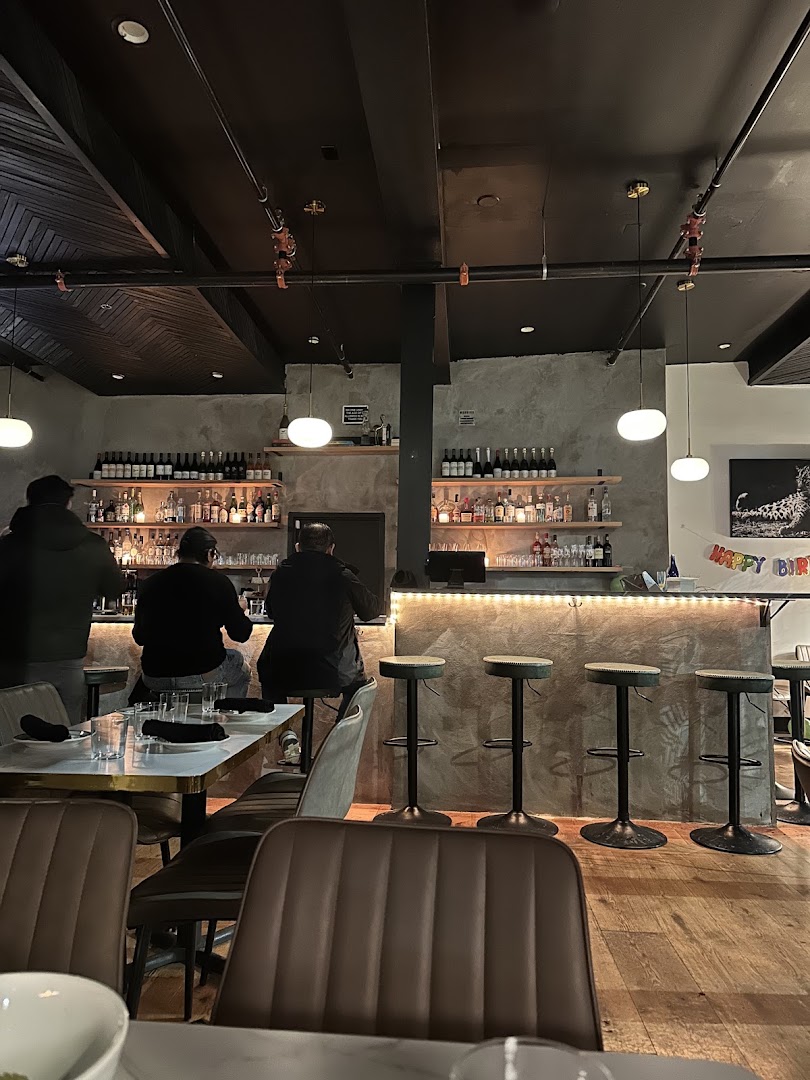 Casa Oui: inviting atmosphere and interior shot