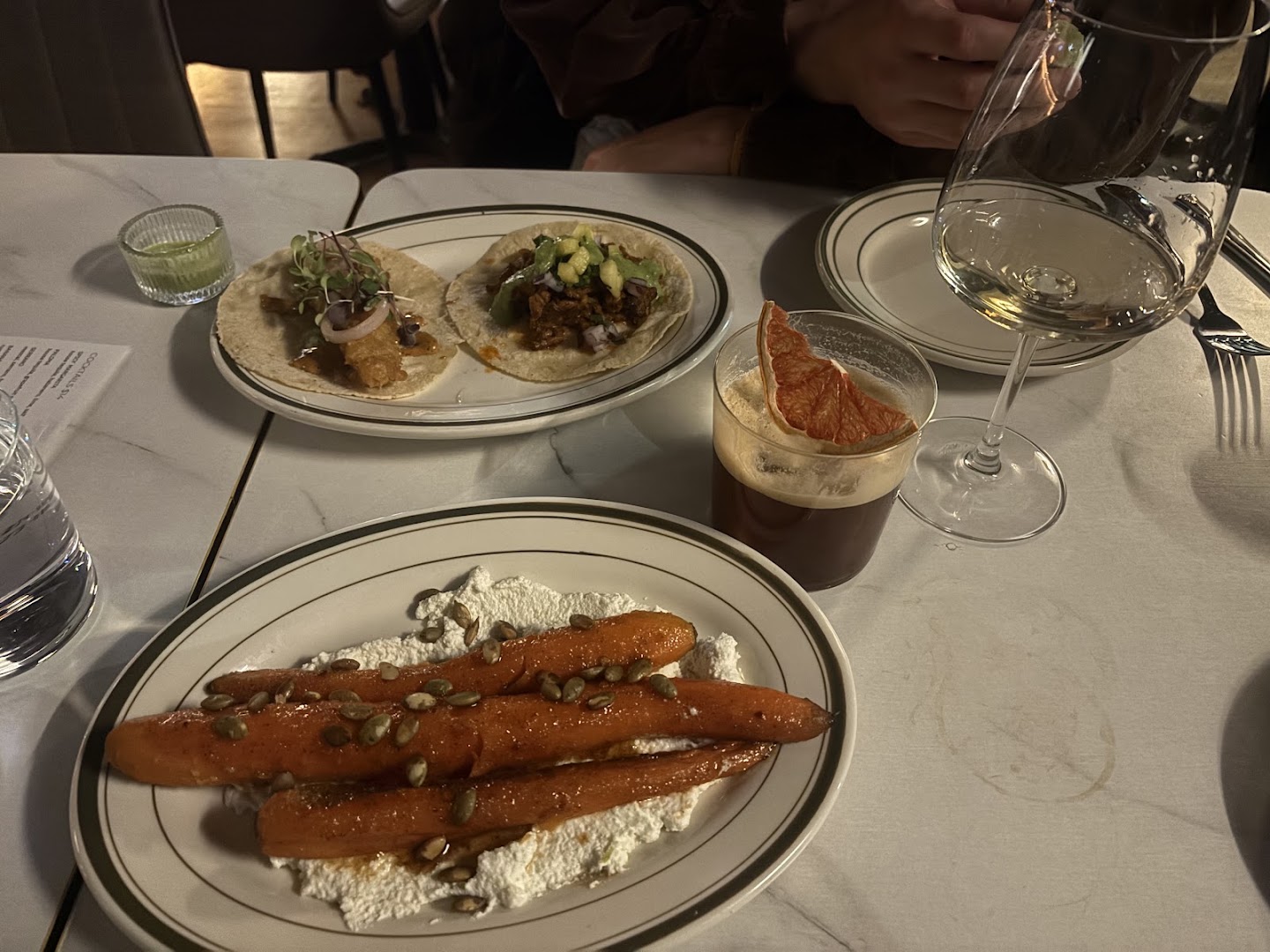 Casa Oui: appetizing food and drink presentation