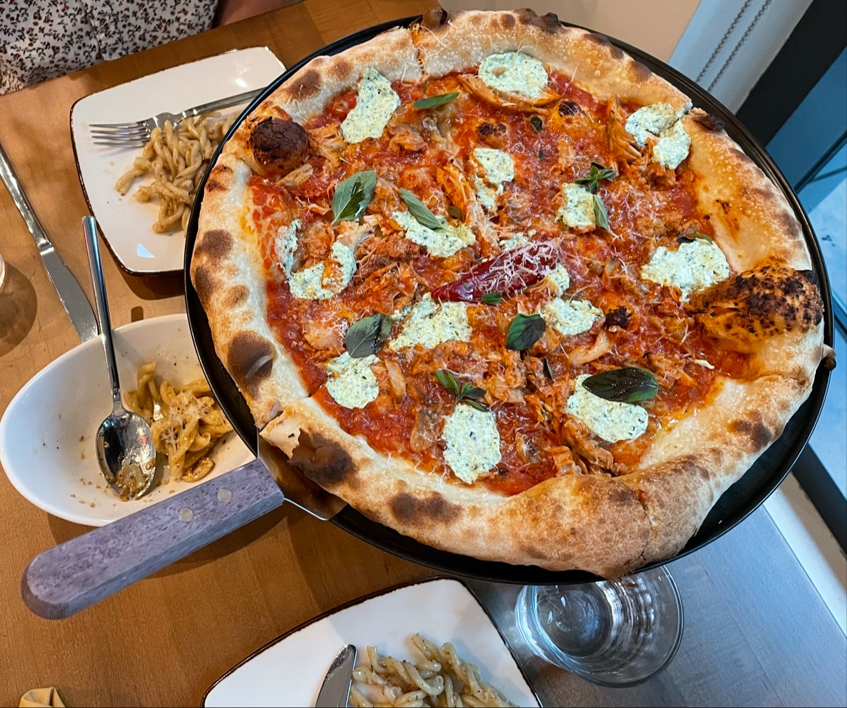 Corio: appetizing photo of restaurant food