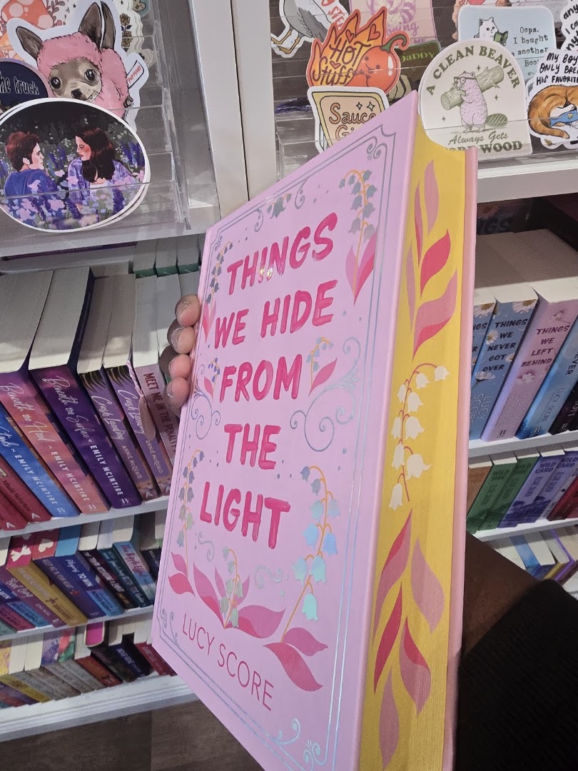 Cupid's Bookshop: clear product display in shop