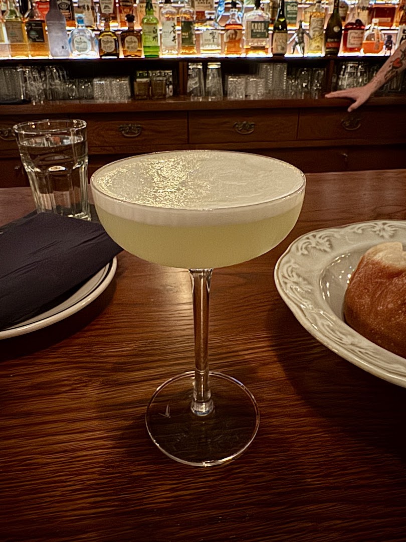 Dancerobot: high quality cocktail photo