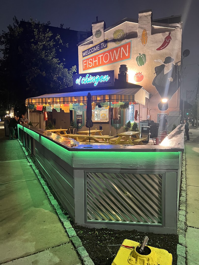 El Chingon Fishtown: clear, inviting exterior night shot