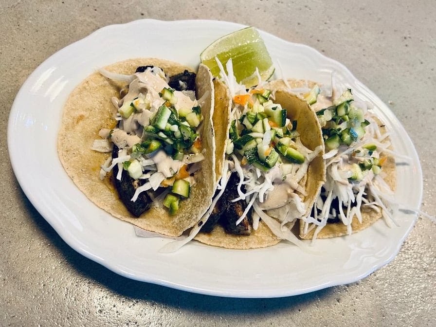 El Chingon Fishtown: appetizing, high-quality food photo