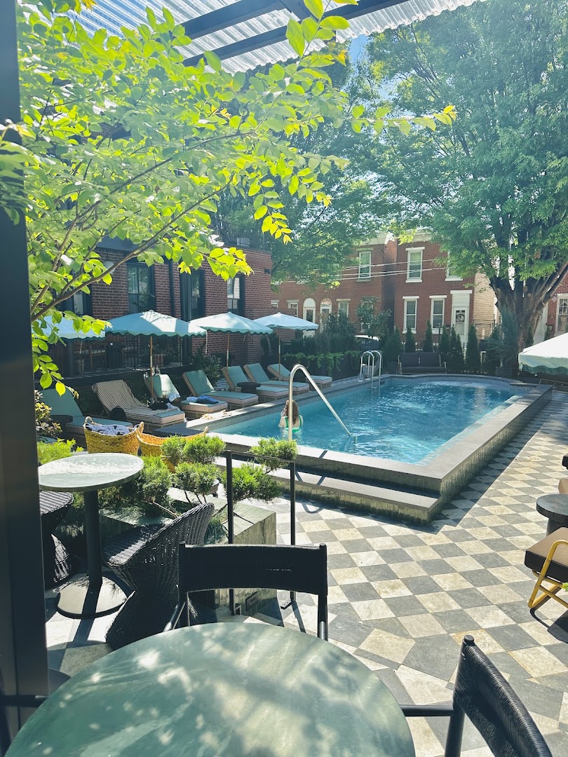 Hotel Anna & Bel: attractive hotel pool area photo