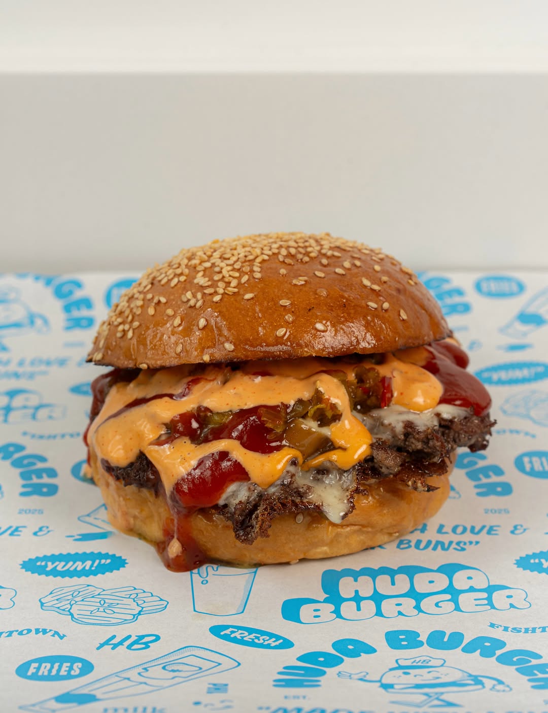 Huda Burger: appetizing, high-quality food photography