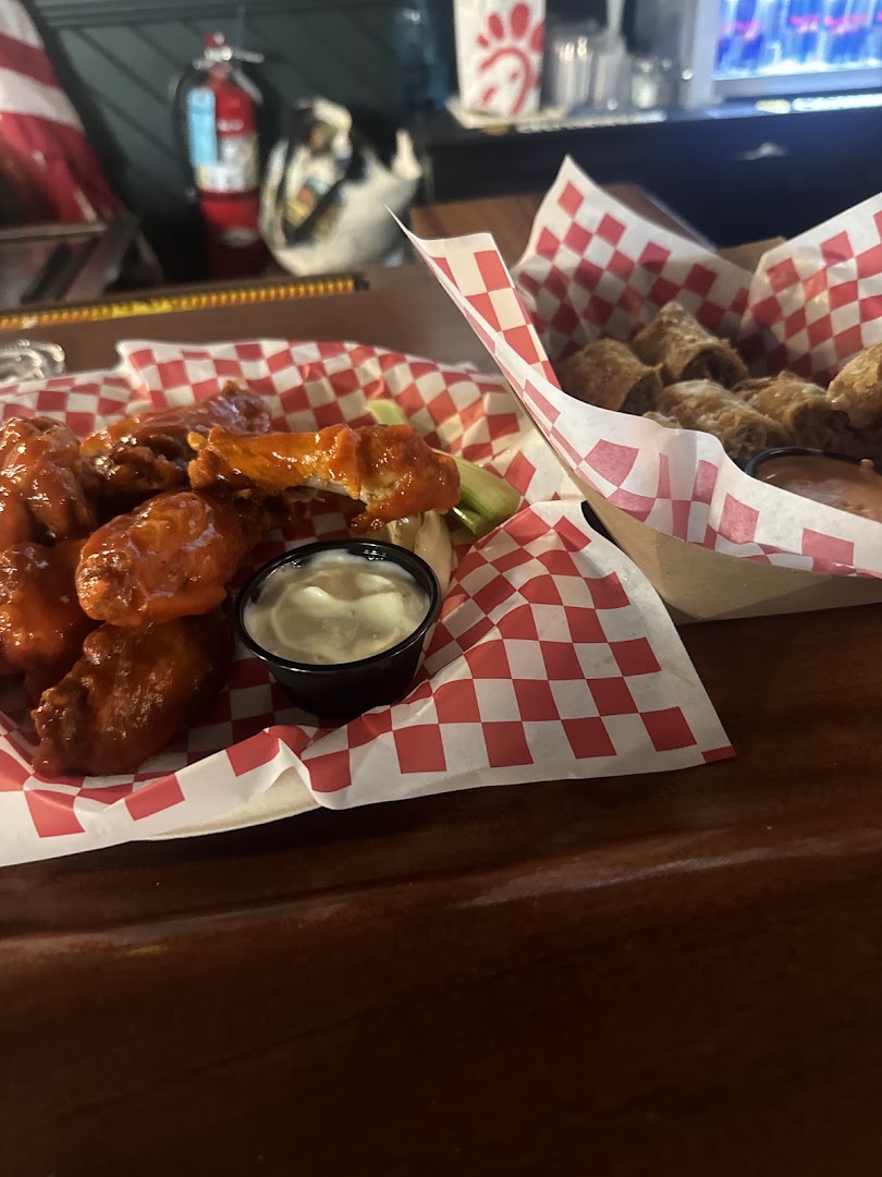 Kelliann’s Bar & Grill - Pennsport: appetizing photo of bar food