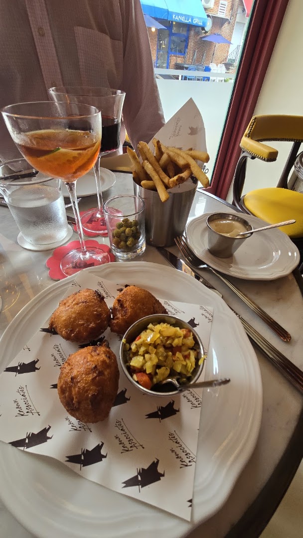 Known Associates: appetizing food and drink presentation