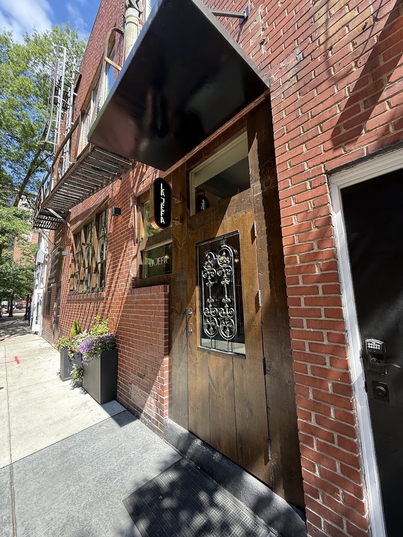 La Jefa: clear exterior shot of venue