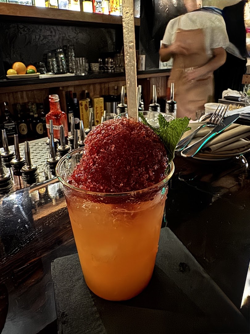 La Jefa: appetizing photo of bar drink