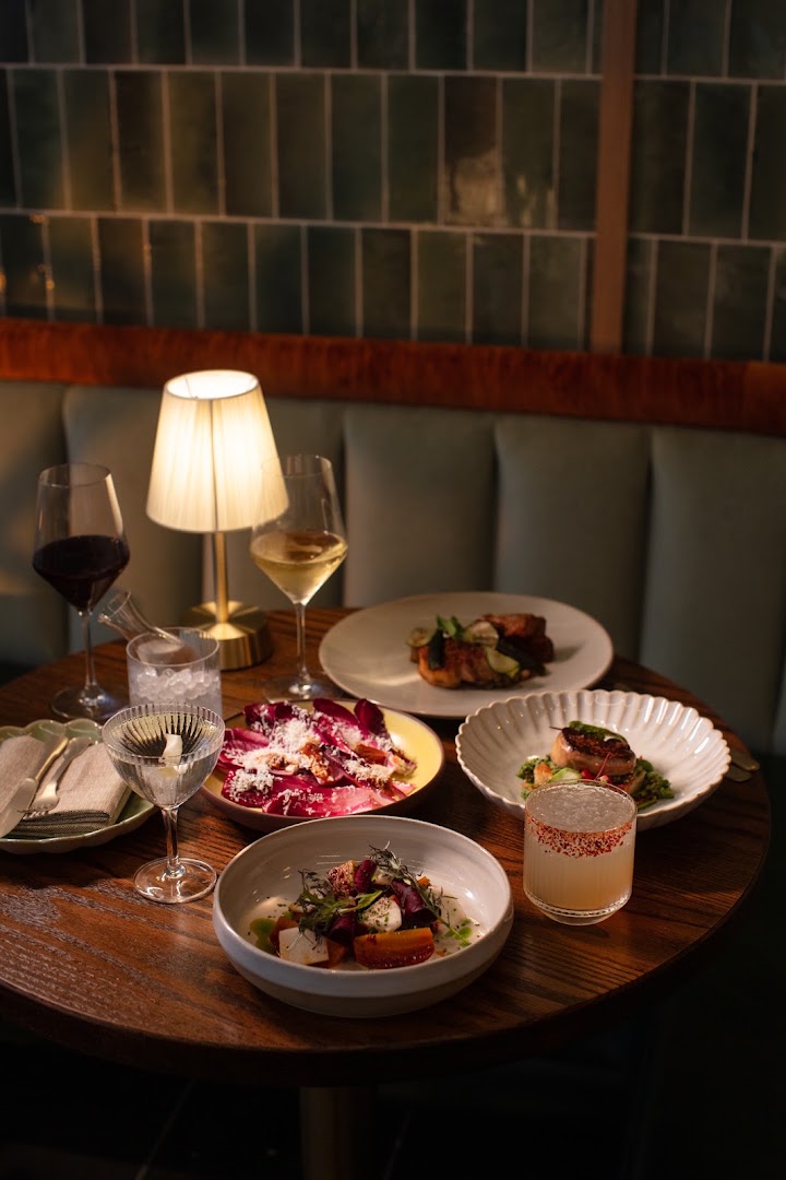 Leo: professional, high-quality food photography