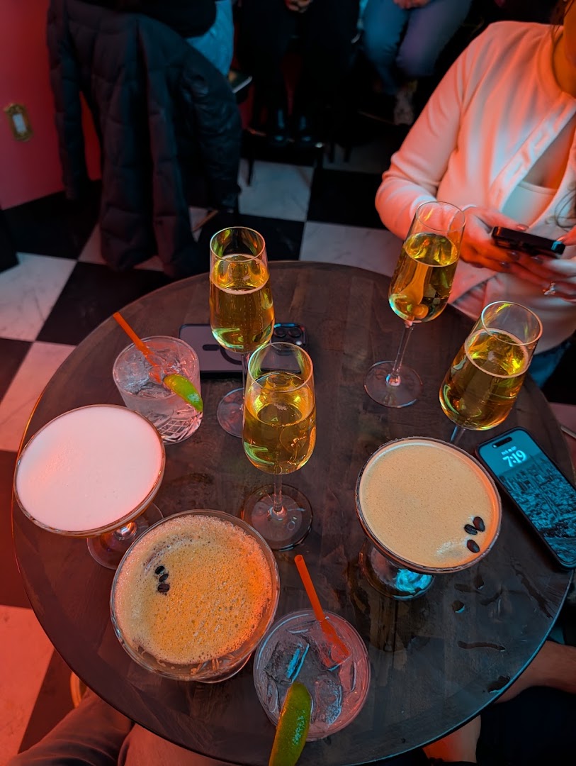 Little Gay Pub: appealing shot of bar drinks