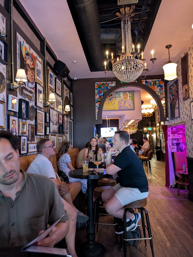 Little Gay Pub: vibrant venue atmosphere well
