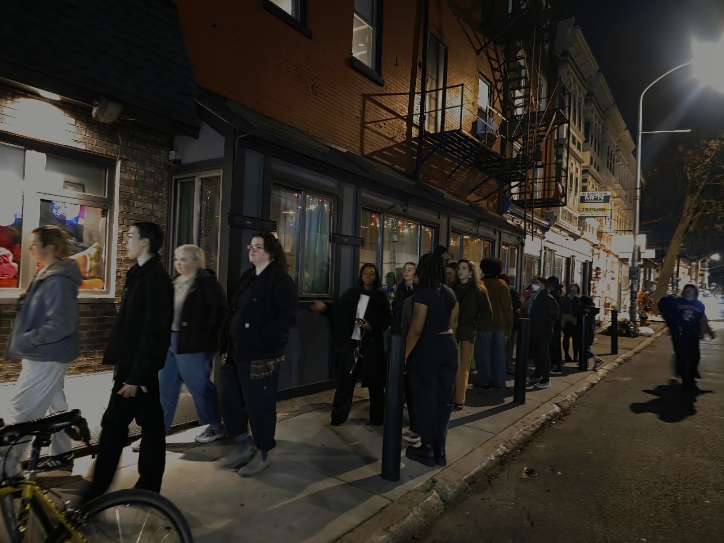 Marsha’s: lively atmosphere and queue